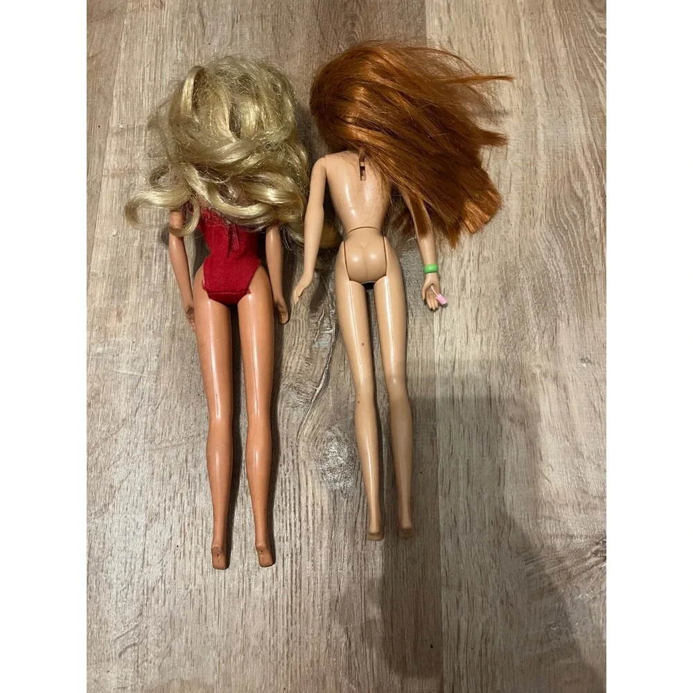 Vintage Mattel Barbie Doll Lot Baywatch Lifeguard‎ Red Swimsuit & Yo Yo Courtney